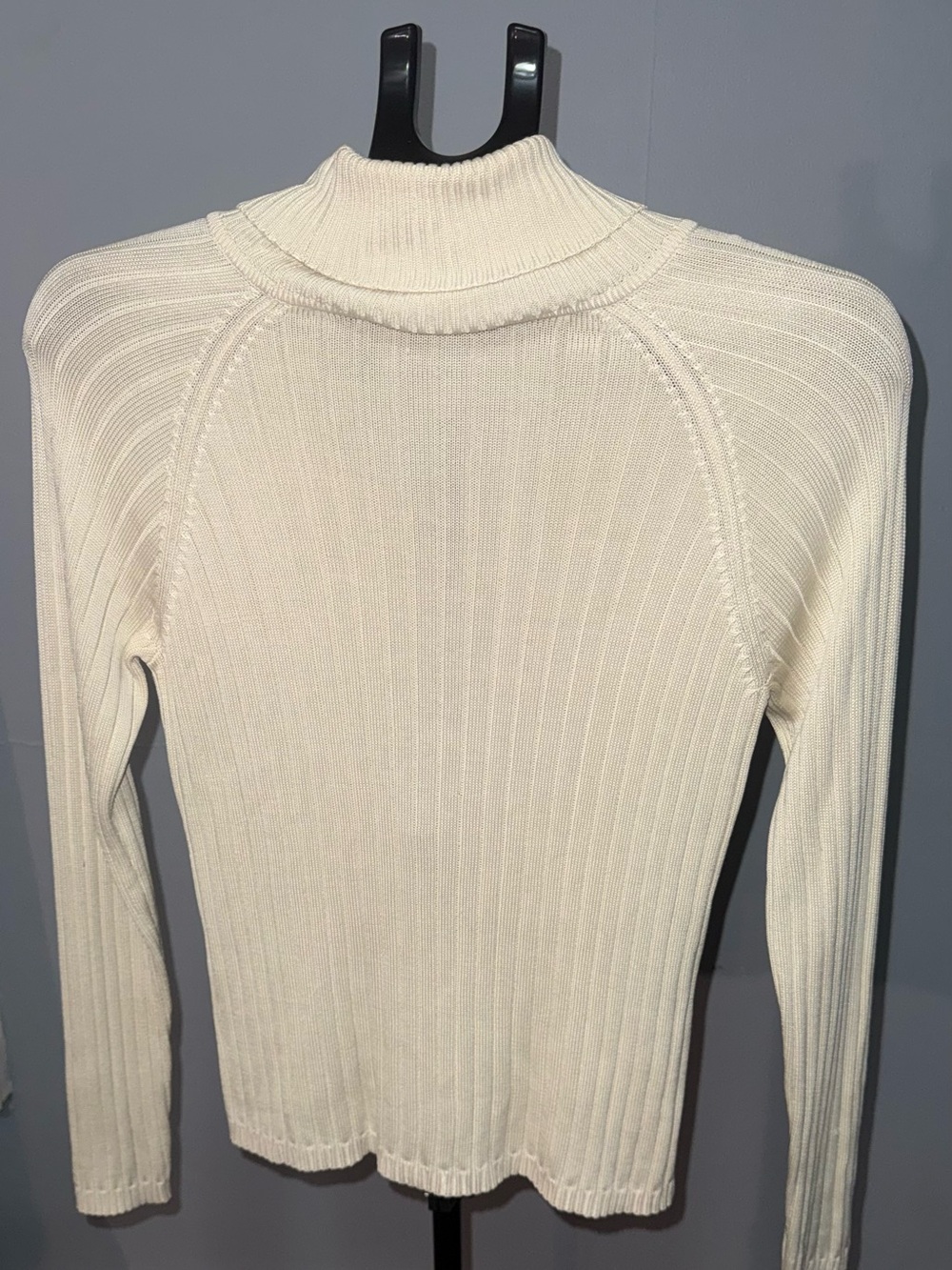 Vintage Talbots 100% Silk Turtleneck Sweater M Ivory Y2K Preppy Ribbed - Picture 4 of 10